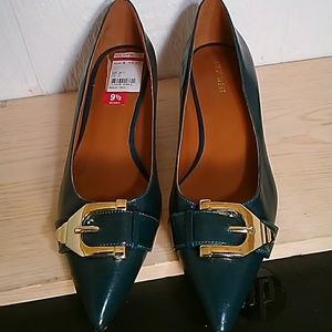 Like New Nine West Dark forest green pumps